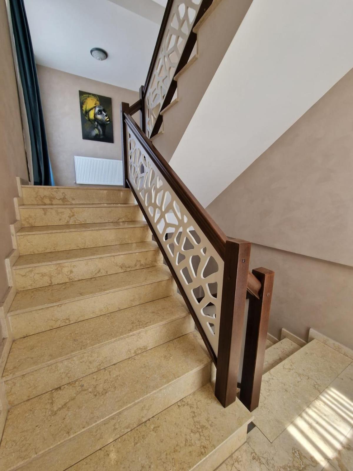 Albert Hotel Roşul Exterior foto